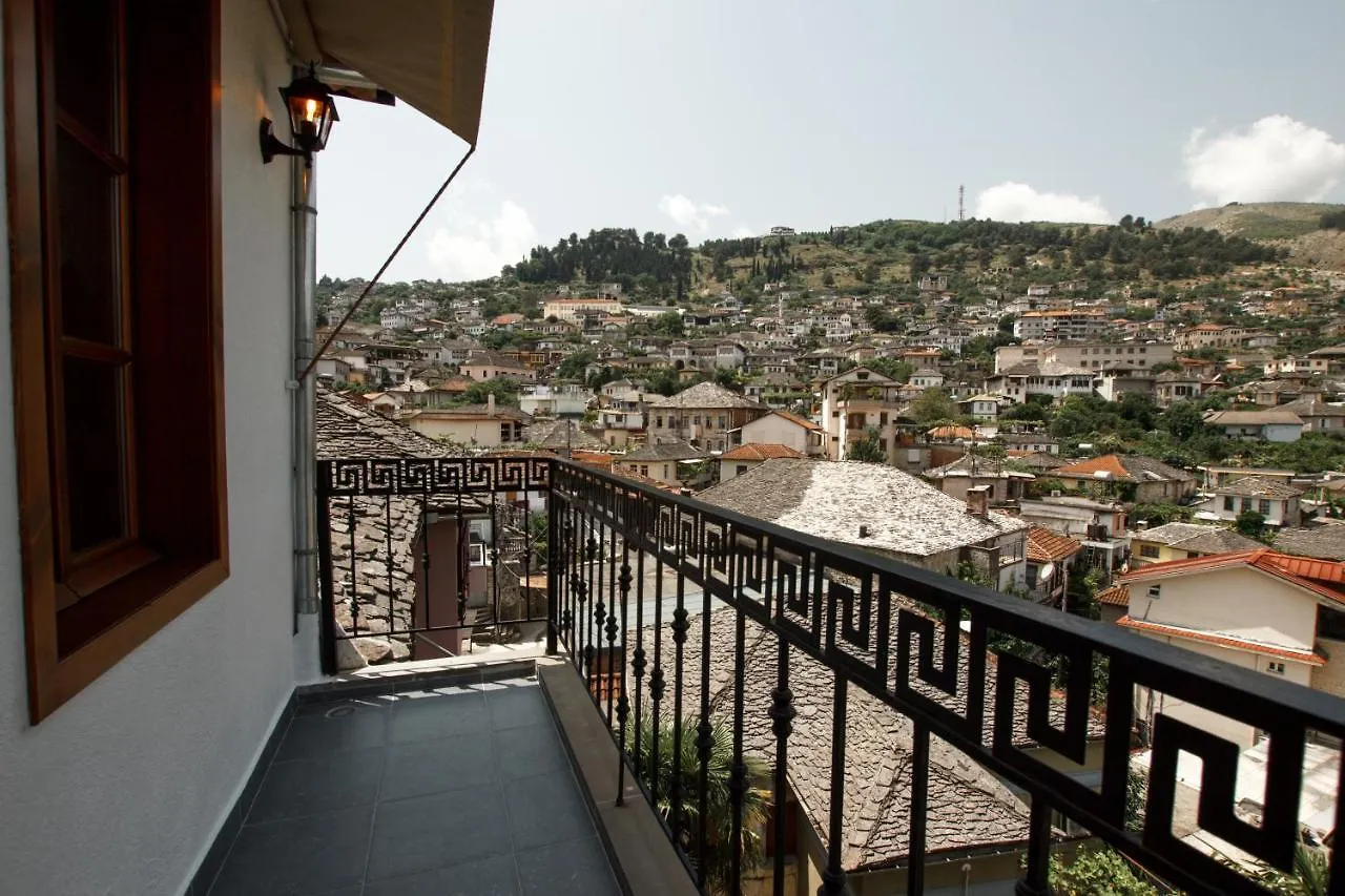 Hotel Sarajet 1821 Gjirokaster