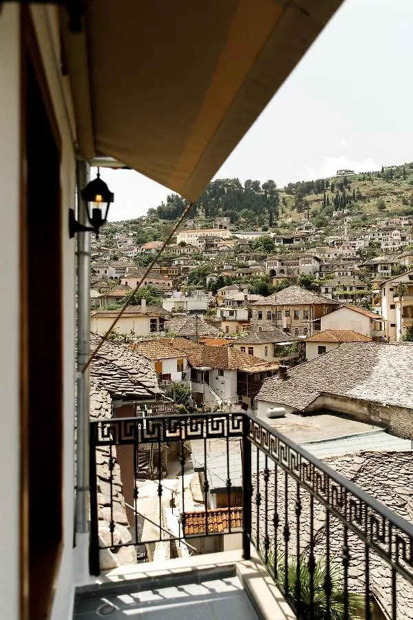 Hotel Sarajet 1821 Gjirokaster