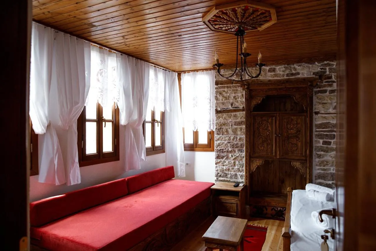 Hotel Sarajet 1821 Gjirokaster